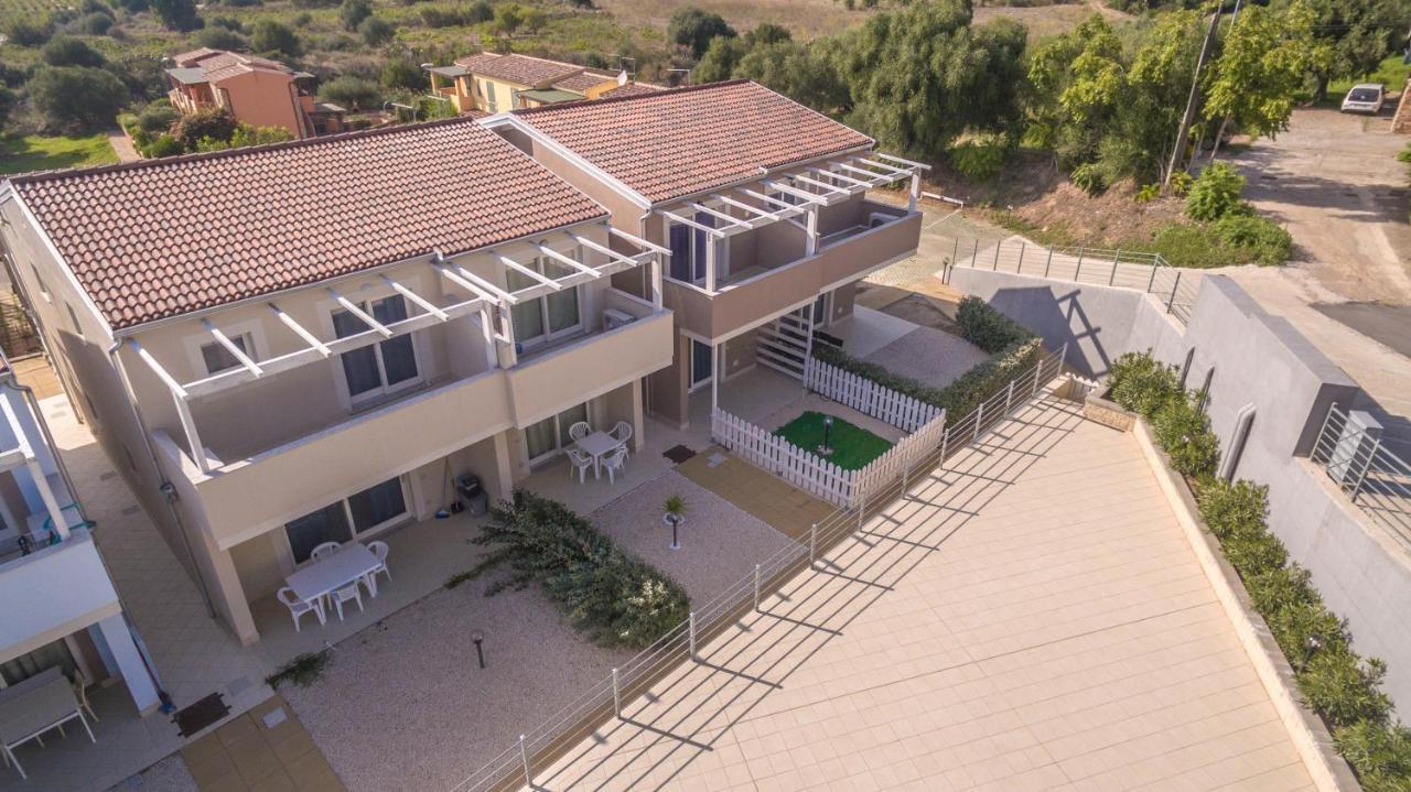 Villetta Morello Climatizzata Con Giardino Privato Viddalba Екстериор снимка